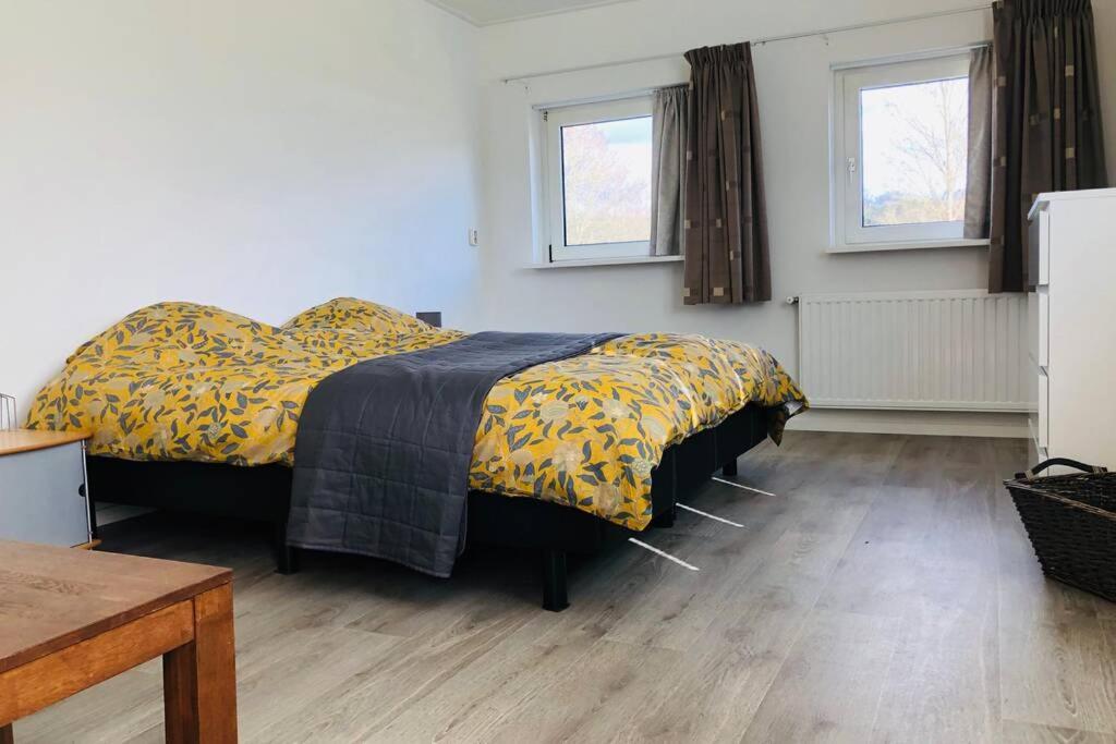 Vakantiebungalow In Bosrijke Omgeving Luttenbergヴィラ エクステリア 写真